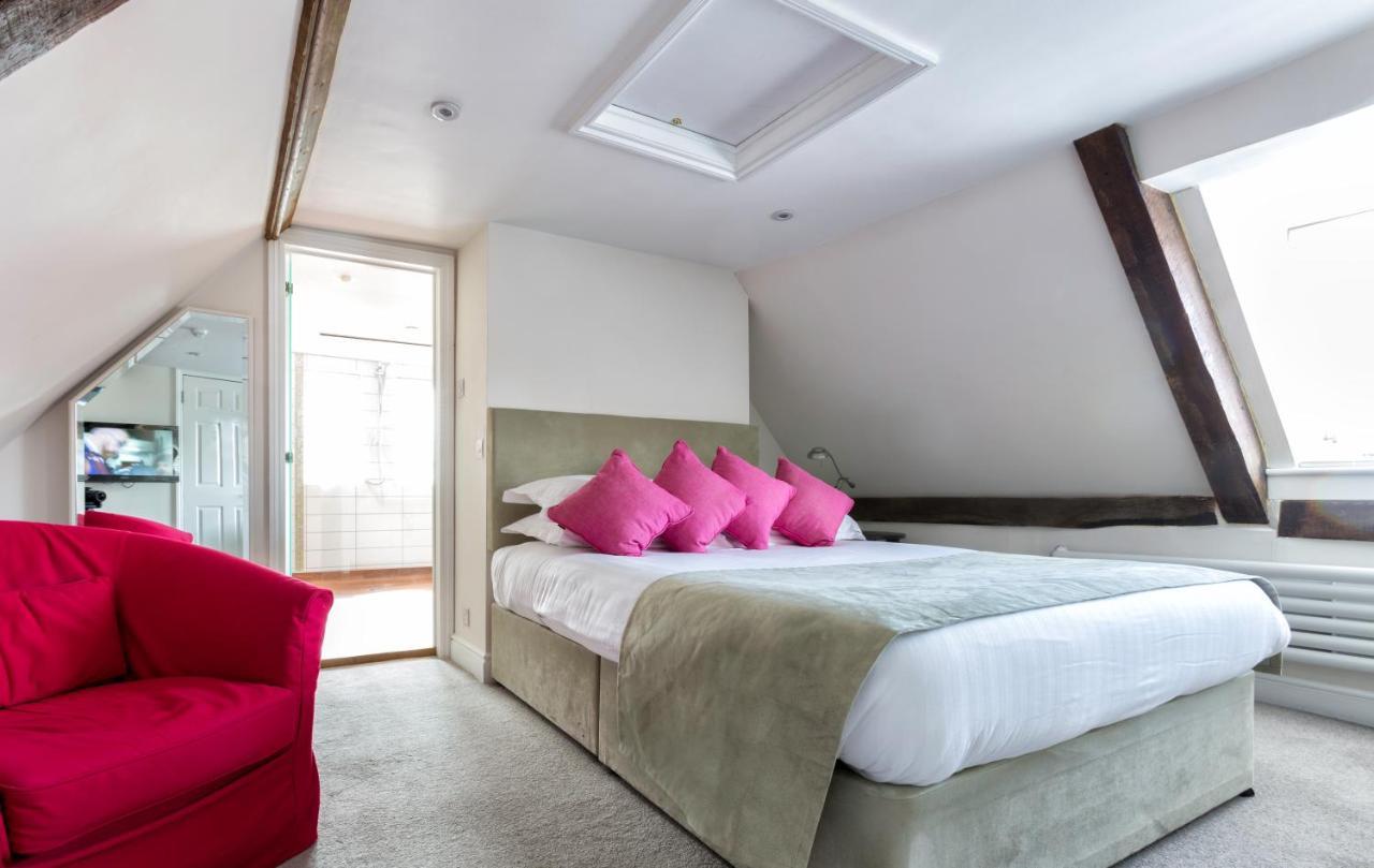 The Bell Inn Hotel Horndon-on-the-Hill Extérieur photo