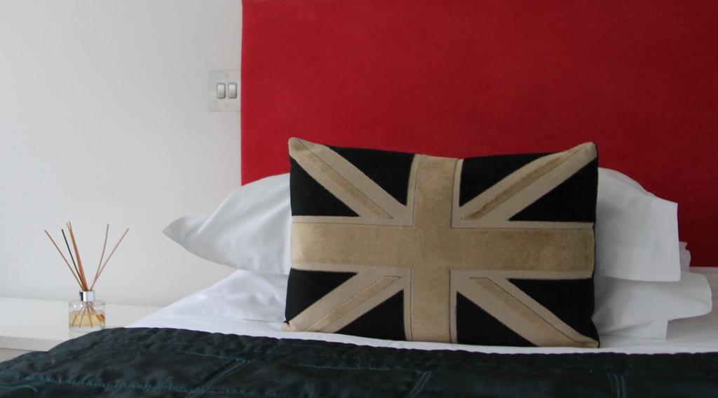 The Bell Inn Hotel Horndon-on-the-Hill Chambre photo