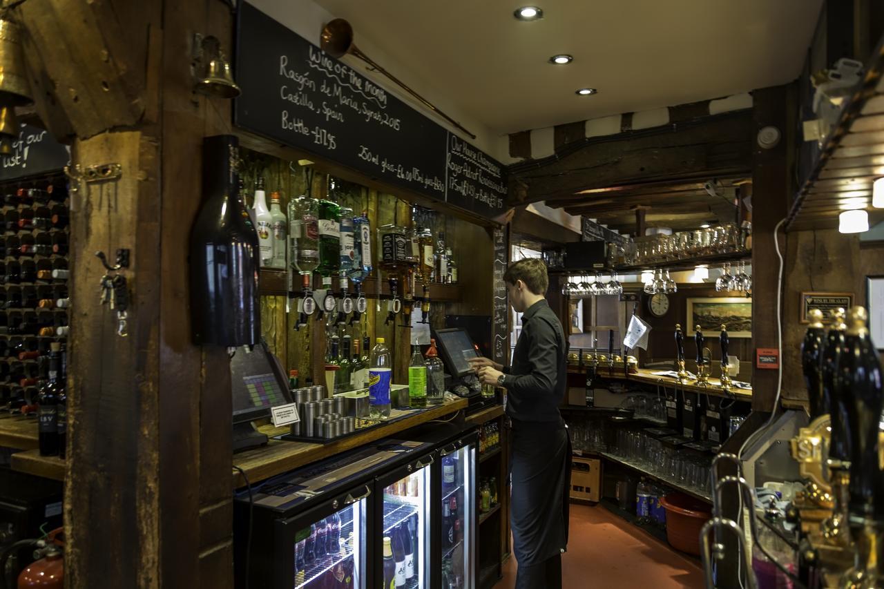 The Bell Inn Hotel Horndon-on-the-Hill Extérieur photo