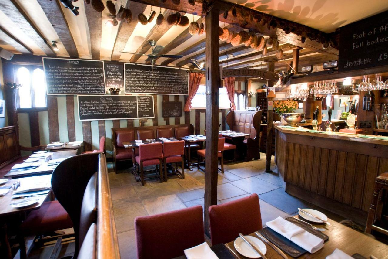 The Bell Inn Hotel Horndon-on-the-Hill Extérieur photo